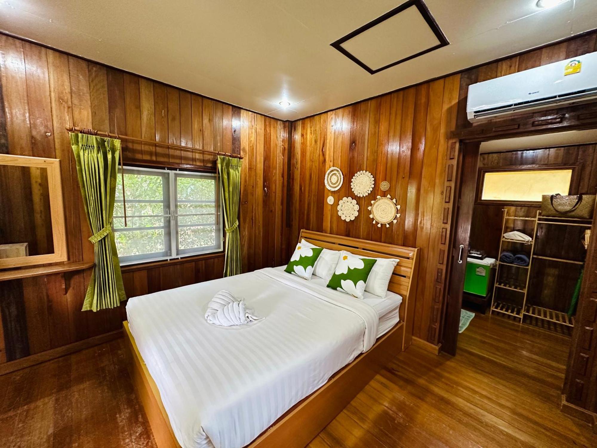 Bann Klong Jao Homestay Ko Kut Exterior photo